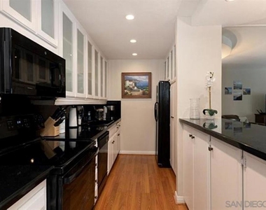 1040 Coast Blvd S - Photo Thumbnail 14