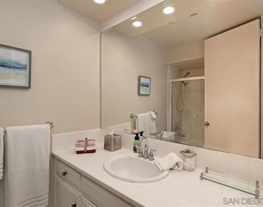 1040 Coast Blvd S - Photo Thumbnail 19