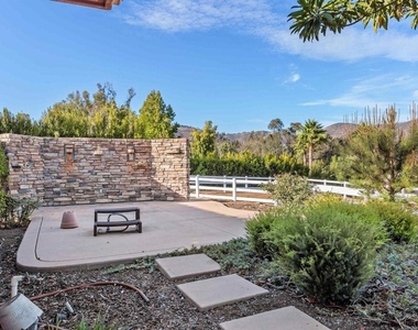 17429 Rancho Del Rio - Photo Thumbnail 45