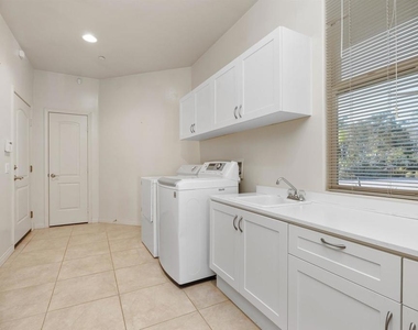 17429 Rancho Del Rio - Photo Thumbnail 37