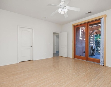 17429 Rancho Del Rio - Photo Thumbnail 34