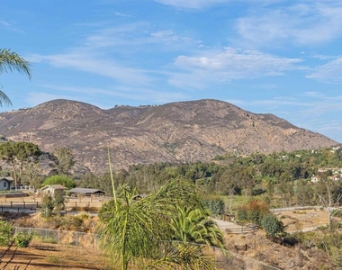 17429 Rancho Del Rio - Photo Thumbnail 44