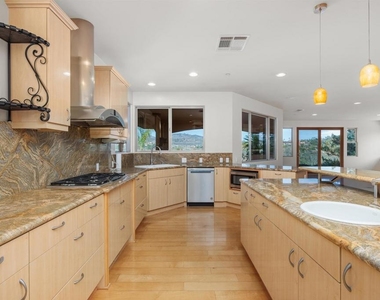 17429 Rancho Del Rio - Photo Thumbnail 16