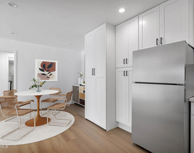 605 Warwick Avenue - Photo Thumbnail 12