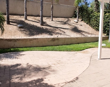 885 Aloe Lane - Photo Thumbnail 15
