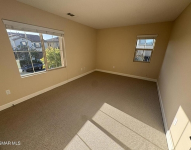 7124 Baneberry Avenue - Photo Thumbnail 19