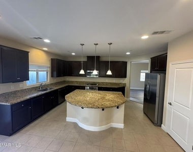 7124 Baneberry Avenue - Photo Thumbnail 7