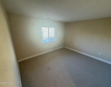 7124 Baneberry Avenue - Photo Thumbnail 13