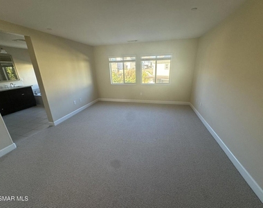 7124 Baneberry Avenue - Photo Thumbnail 14