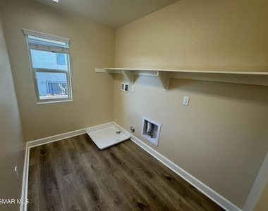 7124 Baneberry Avenue - Photo Thumbnail 18