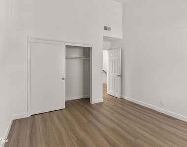 2938 Winding Lane - Photo Thumbnail 16