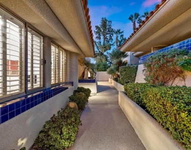 47 N Kavenish Drive - Photo Thumbnail 44