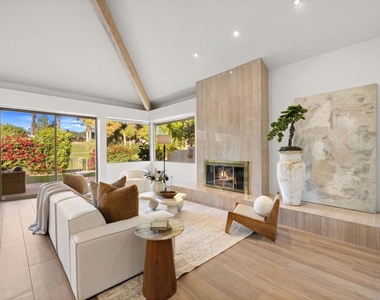 47 N Kavenish Drive - Photo Thumbnail 3