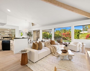 47 N Kavenish Drive - Photo Thumbnail 4