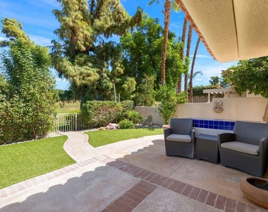 47 N Kavenish Drive - Photo Thumbnail 60