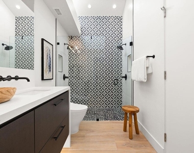 47 N Kavenish Drive - Photo Thumbnail 35