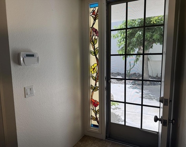 48728 Desert Flower Drive - Photo Thumbnail 4