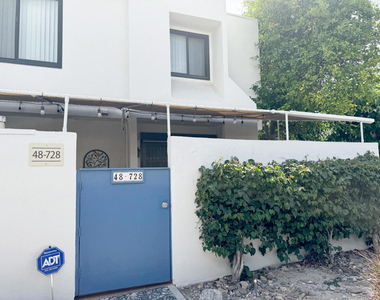 48728 Desert Flower Drive - Photo Thumbnail 2