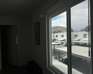 48728 Desert Flower Drive - Photo Thumbnail 20
