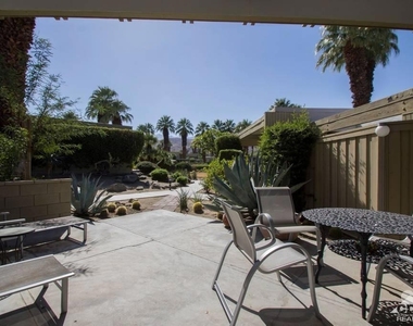 261 Sandpiper Street - Photo Thumbnail 8