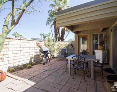261 Sandpiper Street - Photo Thumbnail 14