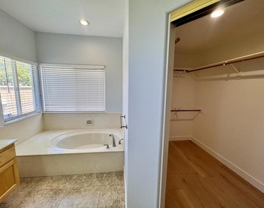 79130 Ocotillo Drive - Photo Thumbnail 21