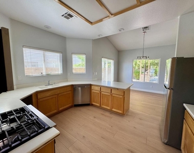 79130 Ocotillo Drive - Photo Thumbnail 10