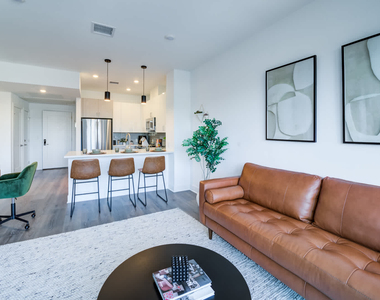 655 Washington Street - Photo Thumbnail 14