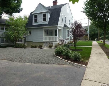 60 Elysian Avenue - Photo Thumbnail 2