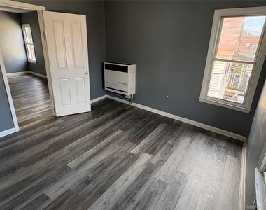 358 North Street - Photo Thumbnail 6