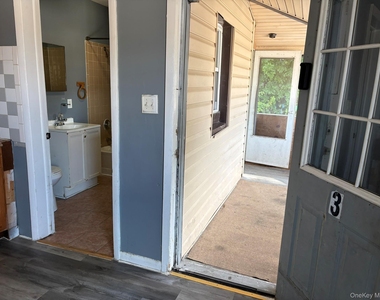 358 North Street - Photo Thumbnail 7