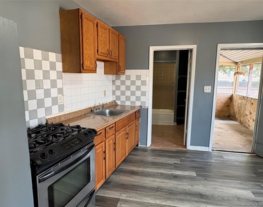 358 North Street - Photo Thumbnail 1