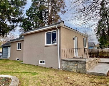 3435 Lexington Avenue - Photo Thumbnail 5