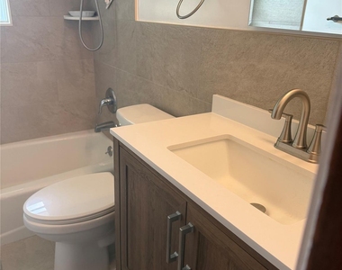 51 Lenox Avenue - Photo Thumbnail 5