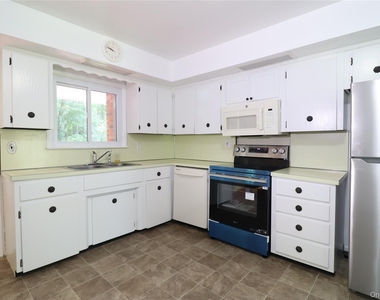 168 Shear Hill Road - Photo Thumbnail 2