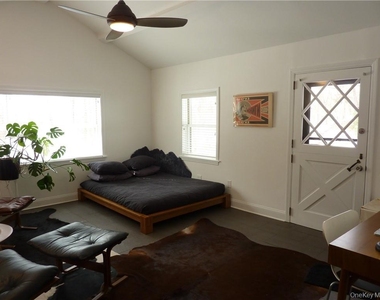 39a Laurelton Road - Photo Thumbnail 2