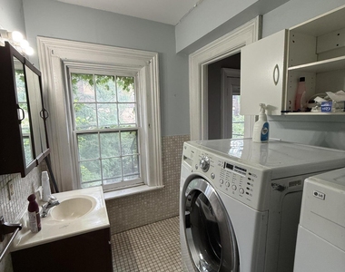 130 Grand Street - Photo Thumbnail 2