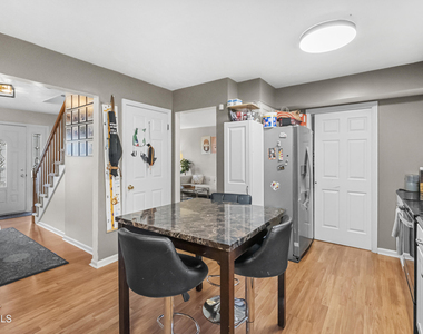 31 Berkshire Drive - Photo Thumbnail 22