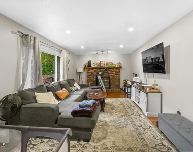 31 Berkshire Drive - Photo Thumbnail 20