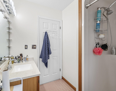 31 Berkshire Drive - Photo Thumbnail 37