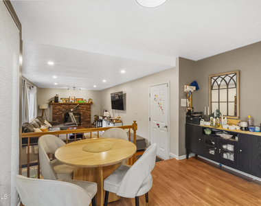 31 Berkshire Drive - Photo Thumbnail 15