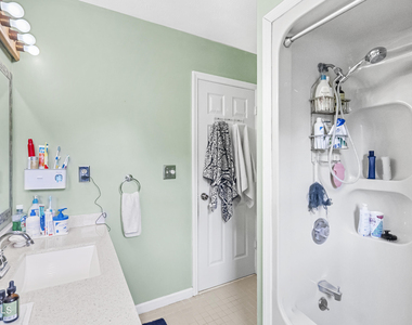 31 Berkshire Drive - Photo Thumbnail 43