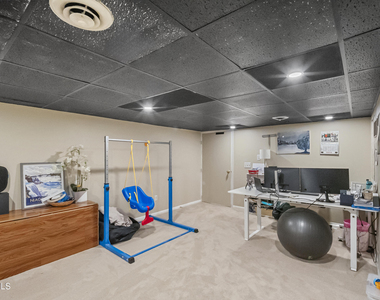 31 Berkshire Drive - Photo Thumbnail 53