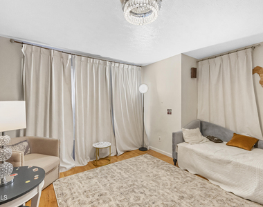 31 Berkshire Drive - Photo Thumbnail 11