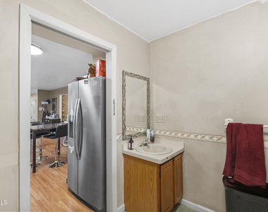 31 Berkshire Drive - Photo Thumbnail 30