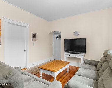 2209 15th Street - Photo Thumbnail 1