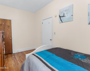 2209 15th Street - Photo Thumbnail 8