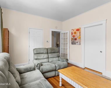 2209 15th Street - Photo Thumbnail 3