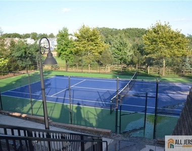 83 Nathan Boulevard - Photo Thumbnail 21