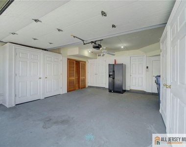 83 Nathan Boulevard - Photo Thumbnail 14